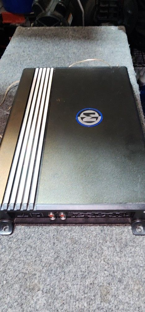 Memphis  4 channel car amplifier 