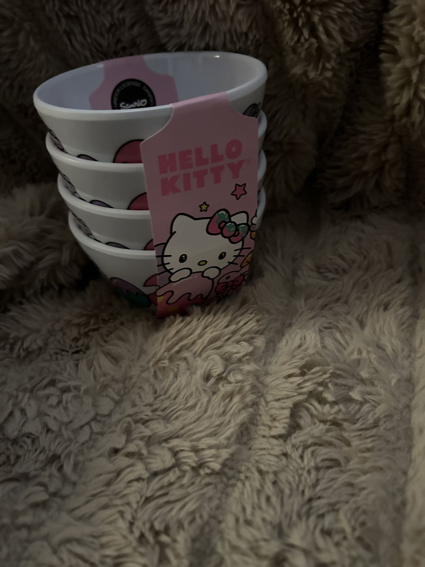 Hello Kitty Small Bowls