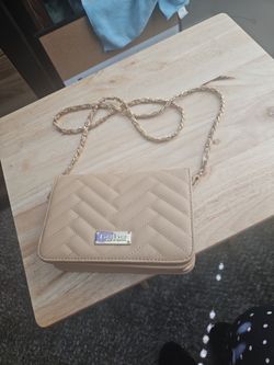 Bebe Los Angeles Quilted Crossbody Bag