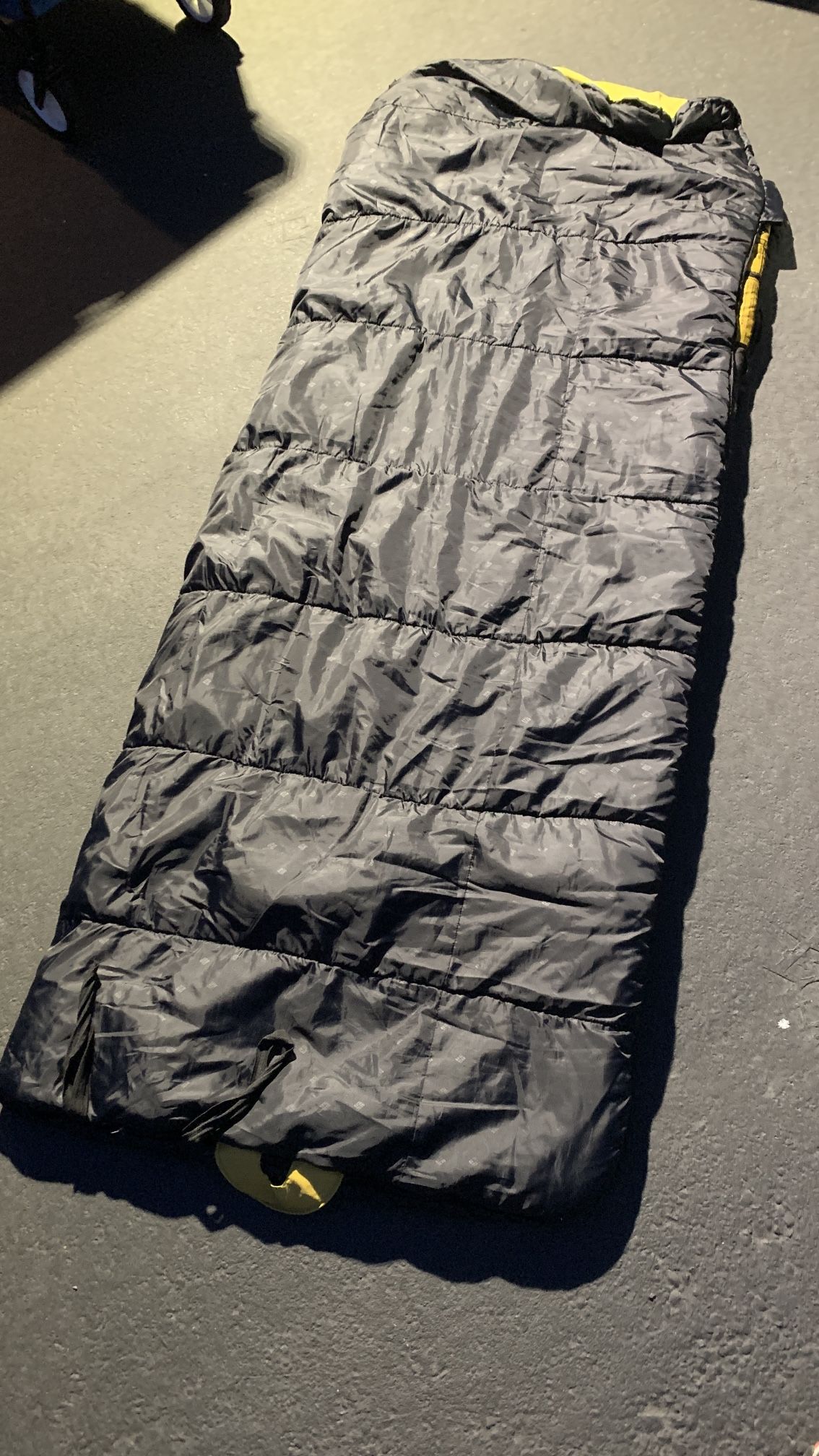 Columbia brand sleeping bag + Free Pad