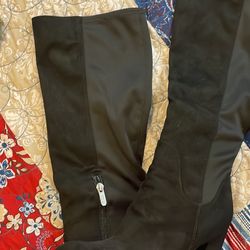 Unas Botas Muy Bonitas En Buen Estado