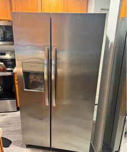 FRIGIDAIRE SIDE BY SIDE 36 inch
