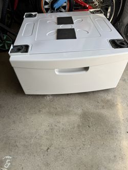 Pedestal For Washer Or Dryer