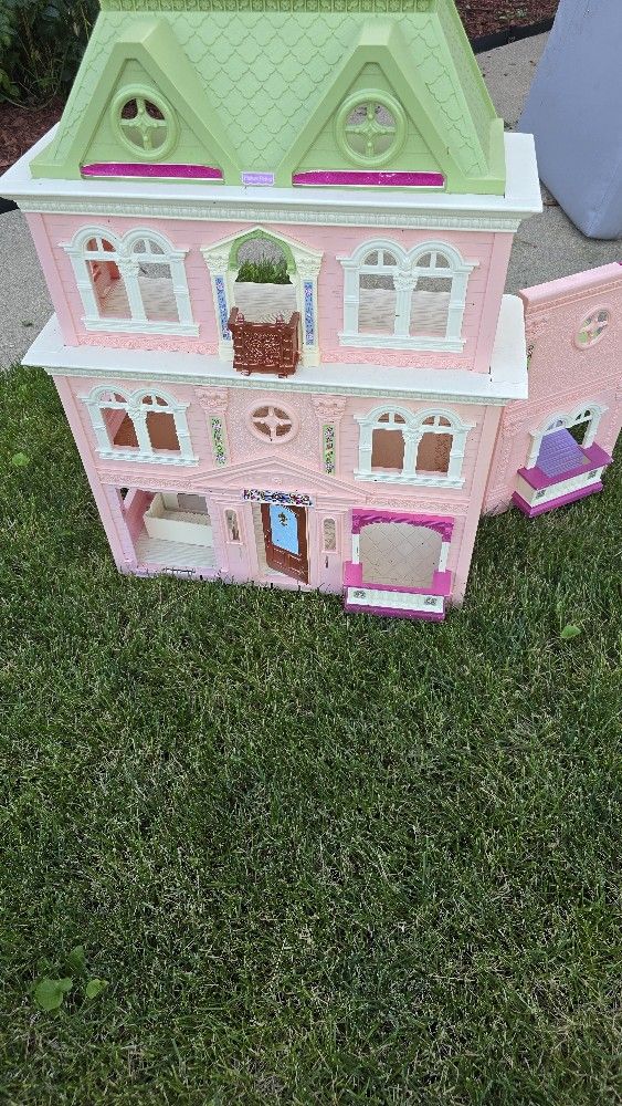 Doll House