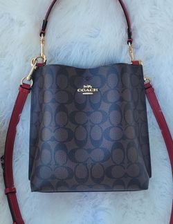 Coach Original.