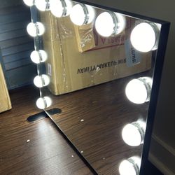 Vanity Makeup Mirror