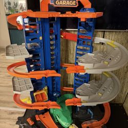 Hot Wheels Ultimate Garage