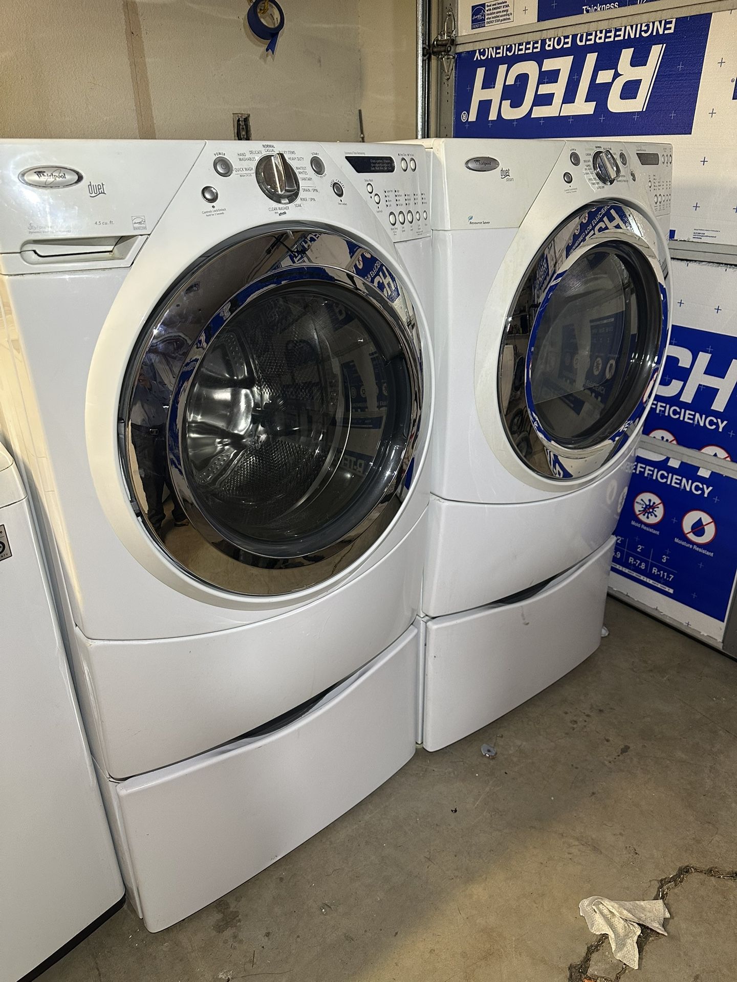 Whirlpool STACKABLE Duet Washer And Electric Dryer Set With Pedestals (Can Deliver) Everything Works