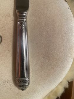 35 Piece Silverware Set + Extra Black Handel Forks 