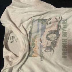 holister xl baby tee