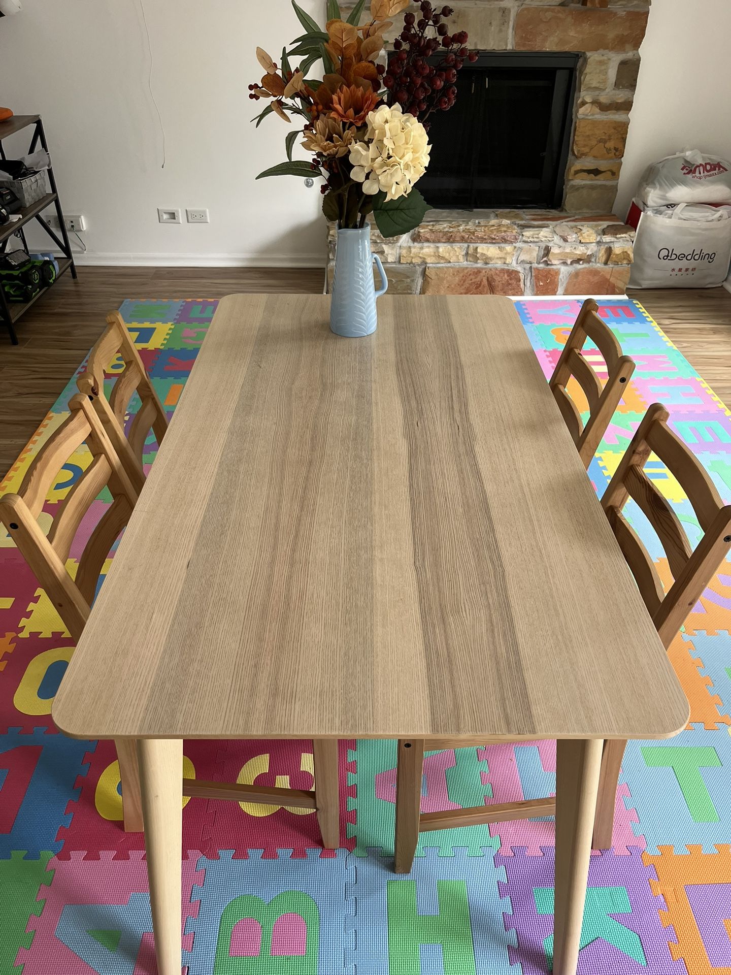 Dining Table With 4chairs
