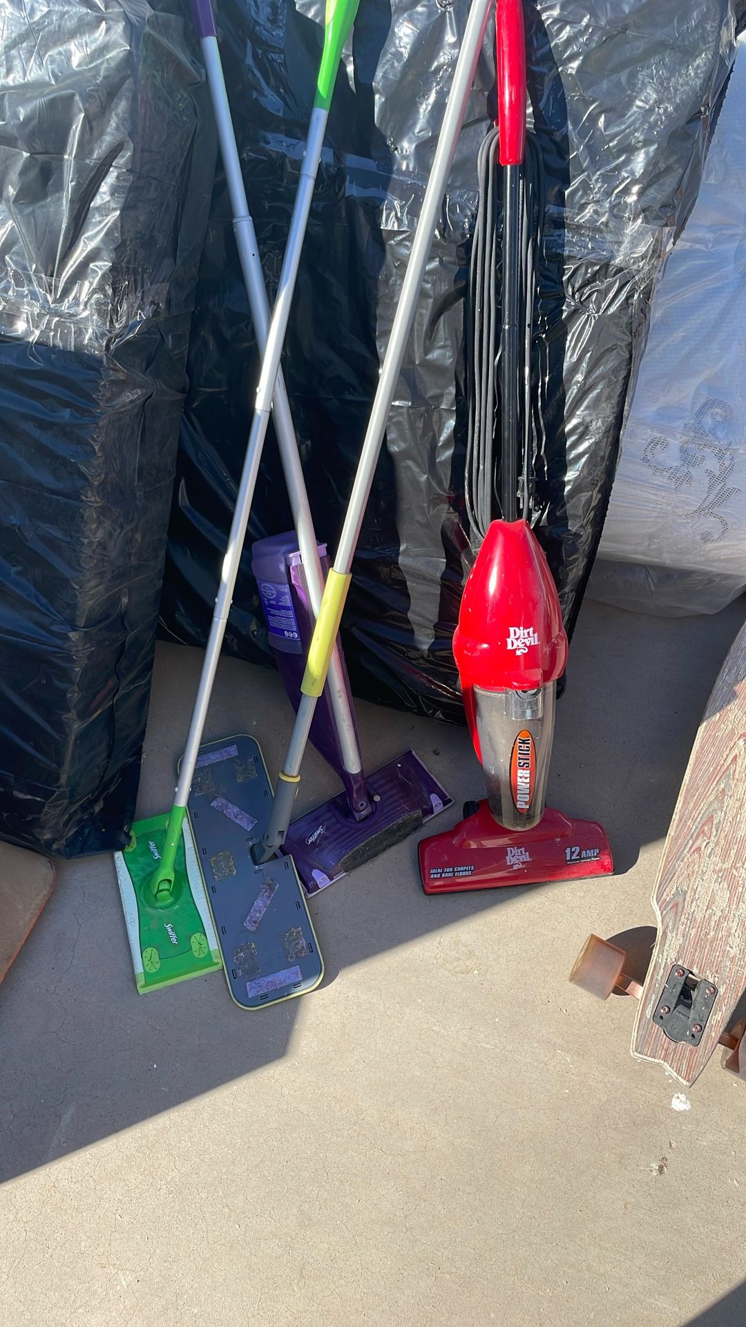 3 Swiffers And 1 Vacuum 