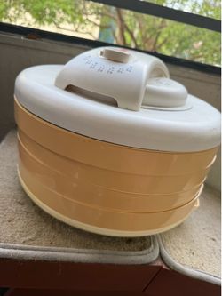 Nesco Food Dehydrator and Jerky maker