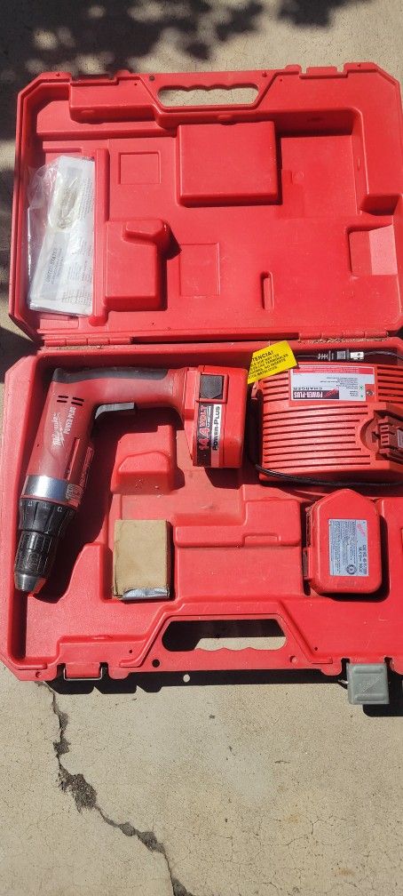 Milwaukee 14.4 Volt Cordless Drill