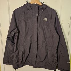 The North Face Women's Rain Jacket Size Large 