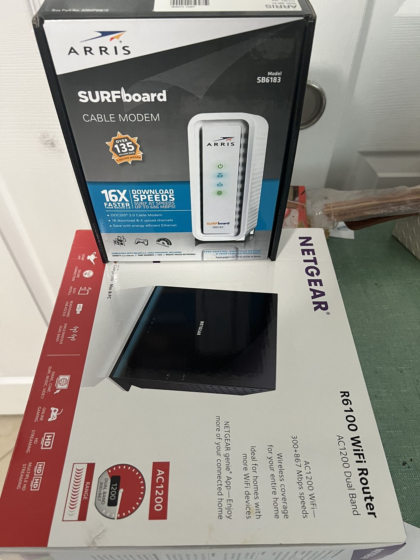 Wifi Router And Cable Módem 