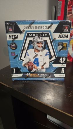 2025 Panini Mosaic Football Mega Box