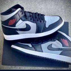 NEW Jordan 1 Men’s 10 And 7 Available $140 Each