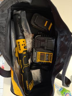 DEWALT 20V Brushless Cordless Ratchet Kit