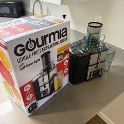 Gourmia Whole Fruit Extraction Juicer