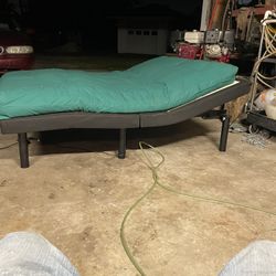 Ergo motion Full Size Bed