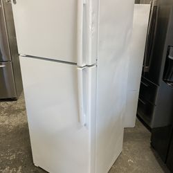 Brand new freight damaged GE - 17.5 Cu. Ft. Frost-Free Top-Freezer Refrigerator - White Retails at $639.99 can Deliver