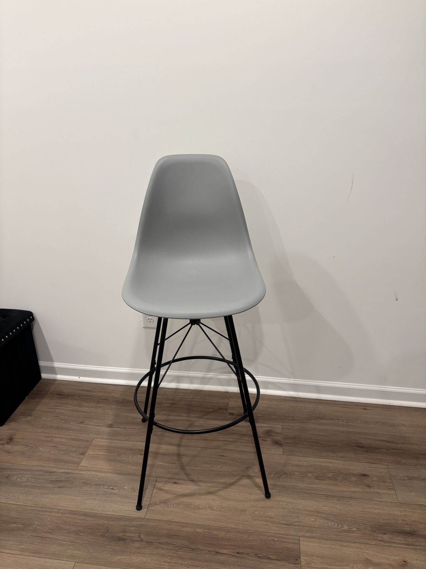 4 Counter Height Bar Stools