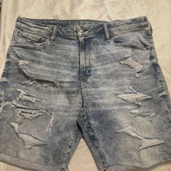 2 Short Mens American Eagle Size 36 
