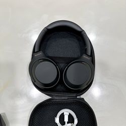 Sony WH1000xm4 Wireless Noise Canceling Headphones in Black ⭐️ Carrying Case XM4