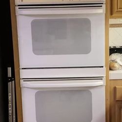 Double Wall Oven, white, good working condition 