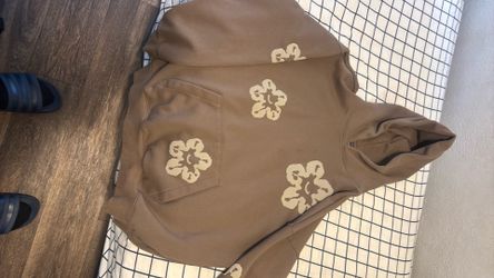 ROKU STUDIO SWEATER