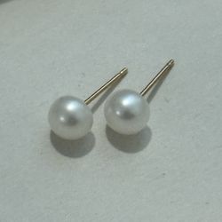 Pearl Earrings 