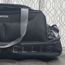 Perry Ellis Rolling Duffle