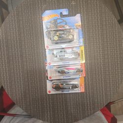 Hot Wheels Race & Fantasy Lot – New on Card (4)
Price:
$15firm