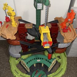 Thomas And Friends Super Tower