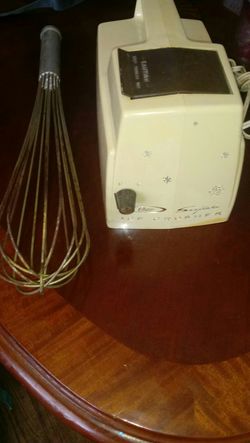 Vintage 1950s kitchen items!!!!