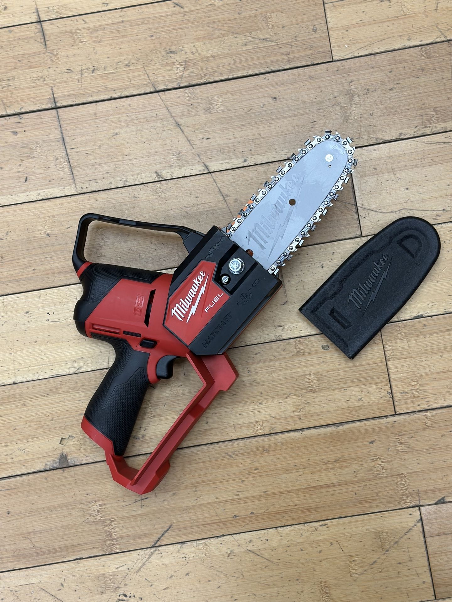Milwaukee M12 Fuel 6” Hatchet Pruning Chainsaw TOOL ONLY