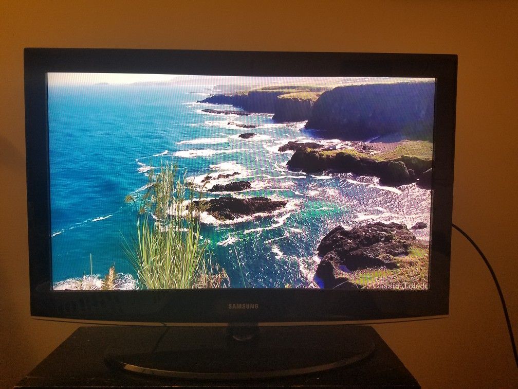Samsung 37" 720p LCD HDTV - (LN37A4501D)