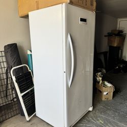 MUST GO! Frigidaire Freezer
