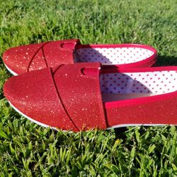 New Wet Seal Glittery Red Flats Size 6