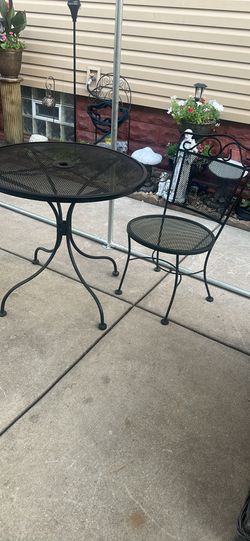 Mesa de metal
