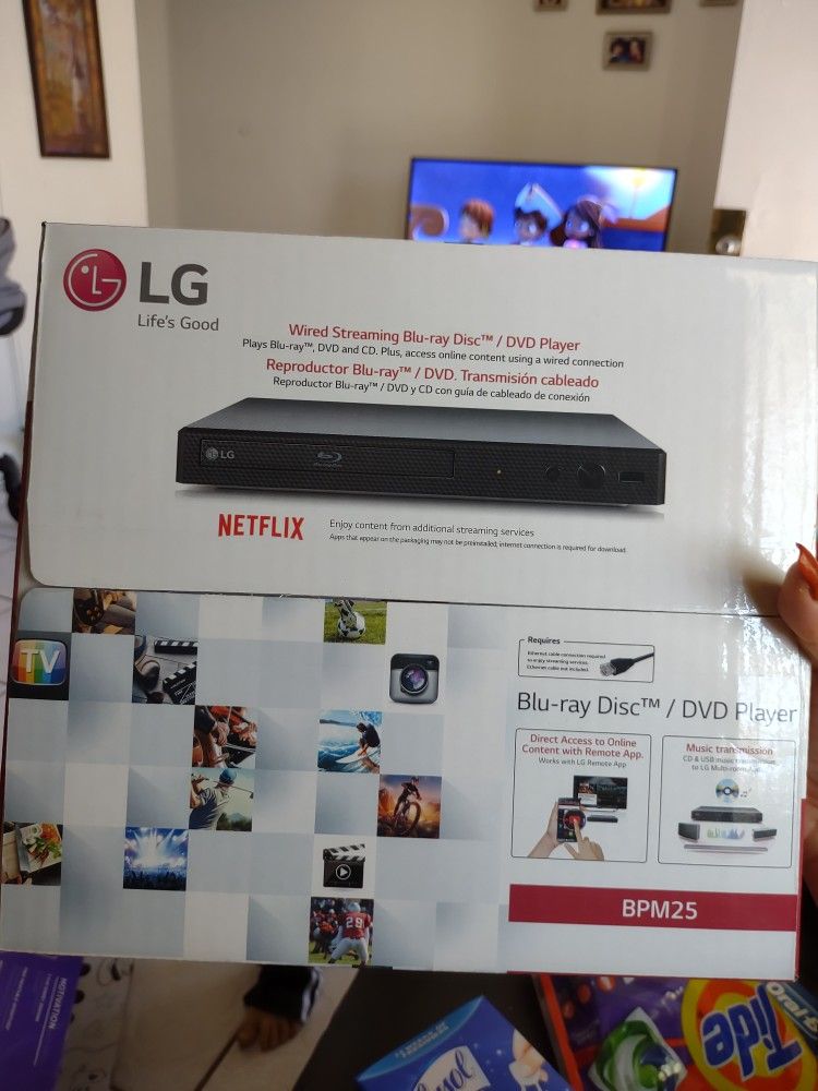 LG Blu ray Disc / DVD Player 