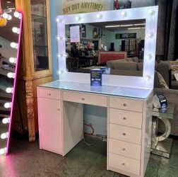 🔥Flash Deal🔥Brand New LED Light Vanity $599, Delivery Available