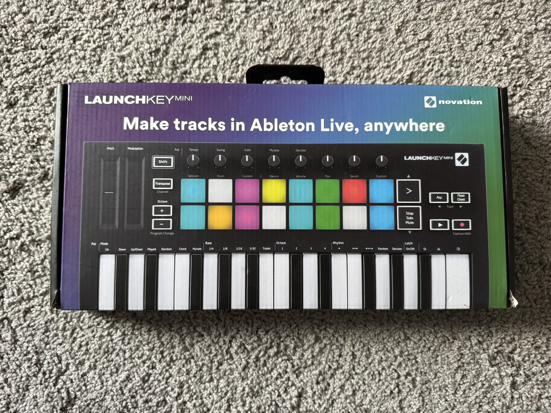 Novation Launchkey Mini Mk3 MIDI Controller