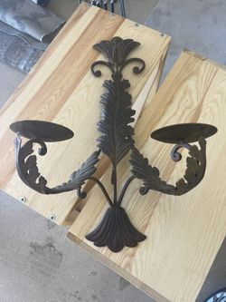 Iron Wall Leaf Candle Holder