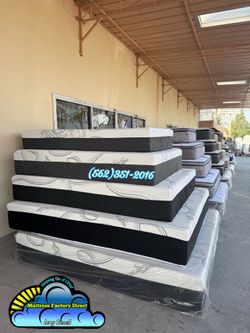 California king memory foam mattress and Boxspring bed set