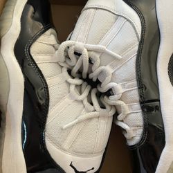 Jordan 11s 