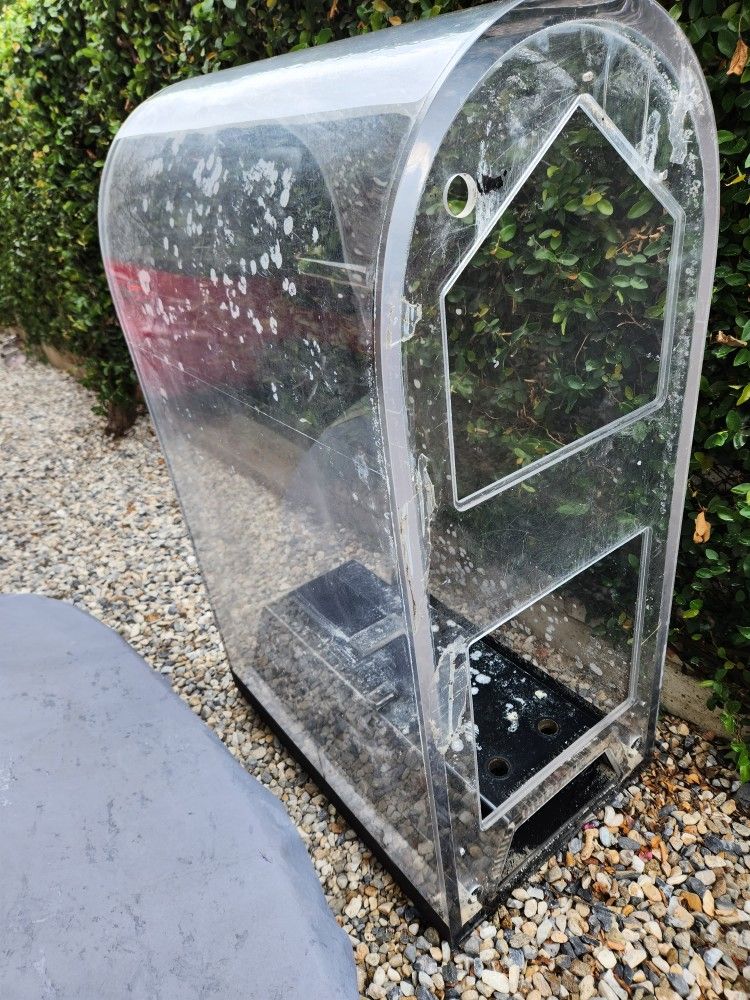 180 Gallon Aquarium Made By ATM Of Las Vegas