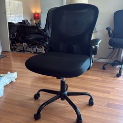 FREE 10 Office Chairs Perfect Condition
