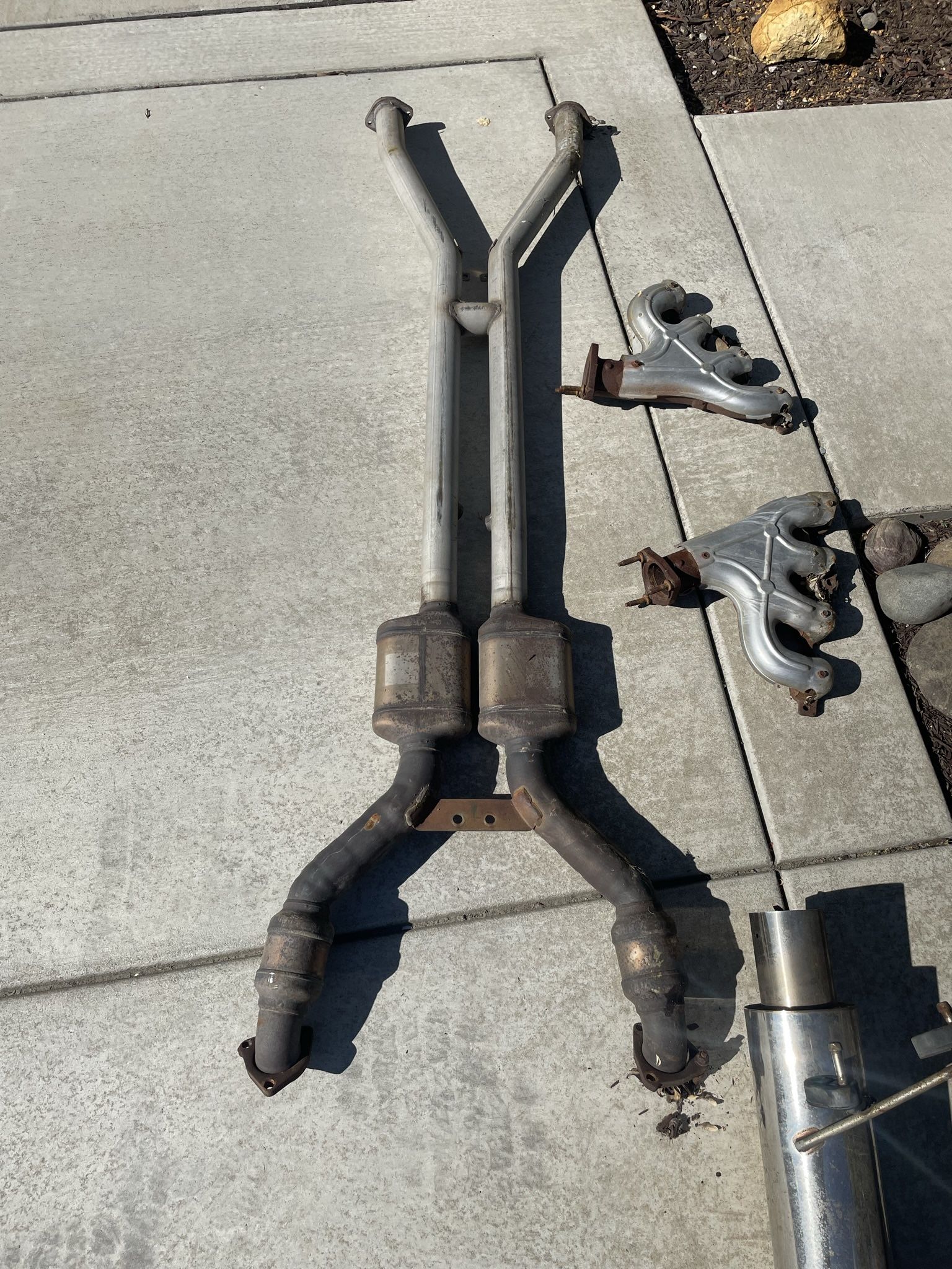 2001 C5 Z06 Corvette Stock Exhaust And Manifolds. No Muffler